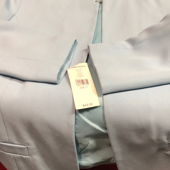 New Pants Suit - Picture 7 of 7